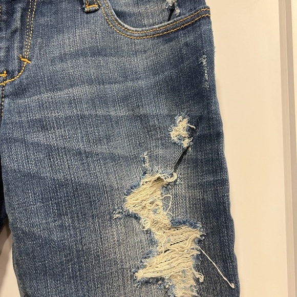 Low rise, Abercrombie distressed jeans - Picture 4 of 8